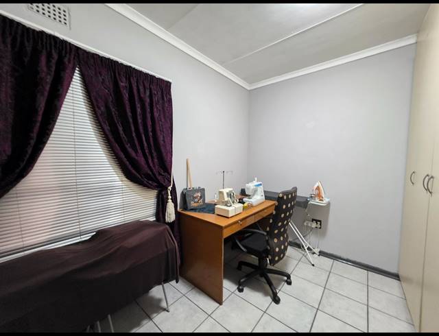 3 BEDROOM HOUSE TO LET IN KOOKRUS
